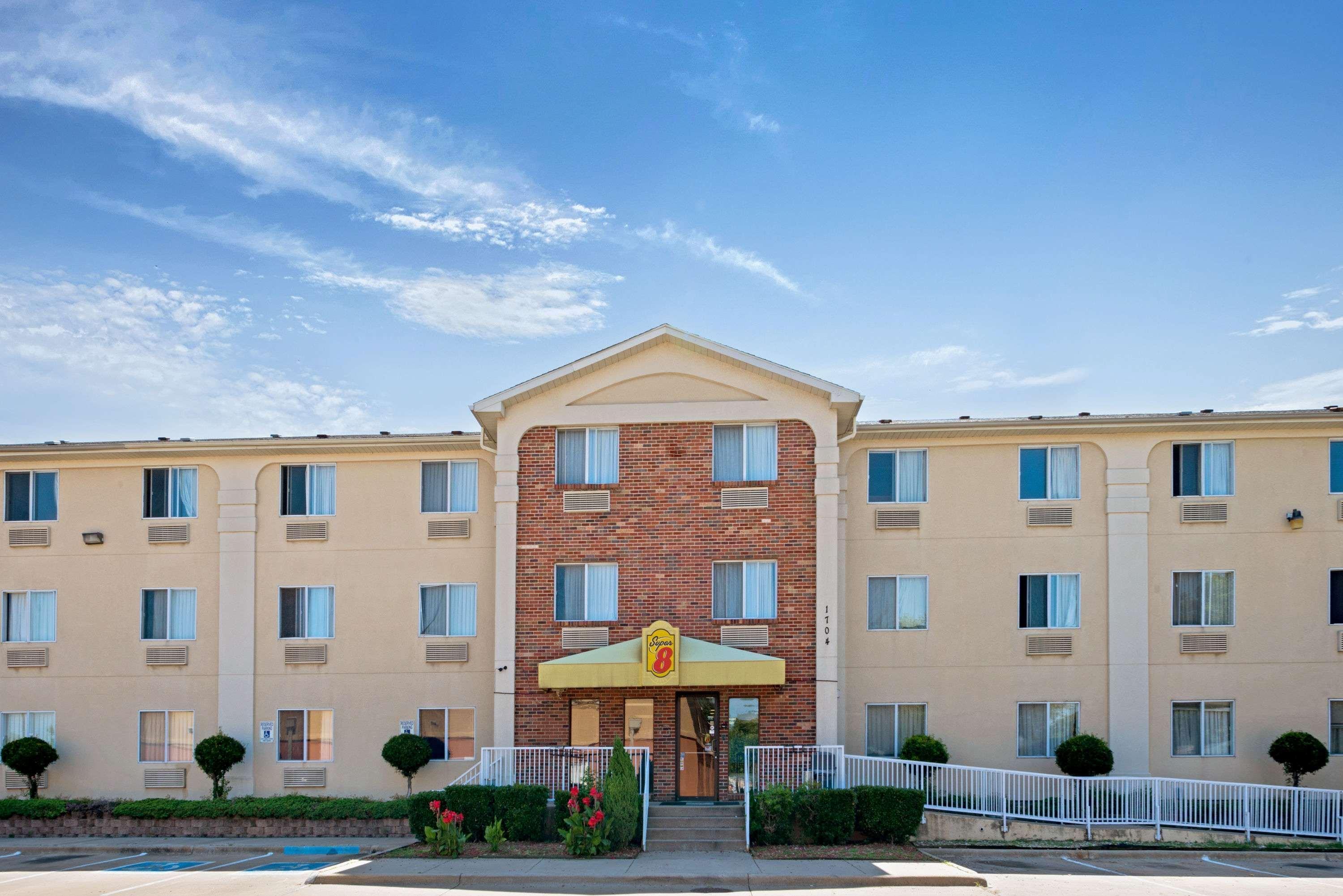 Super 8 By Wyndham Plano/Dallas Area Buitenkant foto